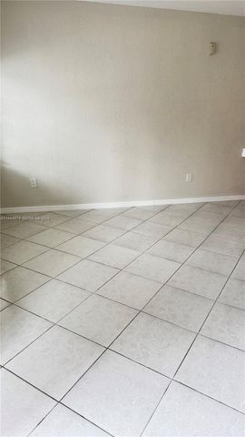 5719 NW 114th Ct 101, Doral, FL 33178