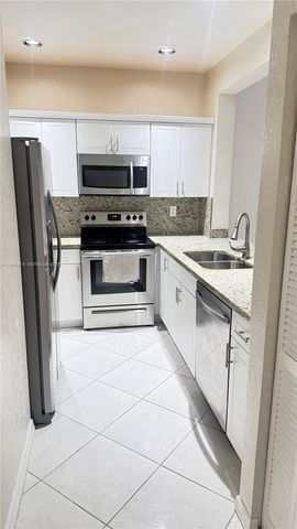 5719 NW 114th Ct 101, Doral, FL 33178