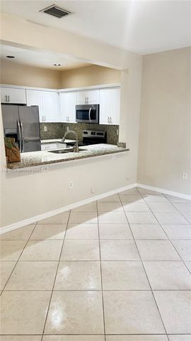 5719 NW 114th Ct 101, Doral, FL 33178