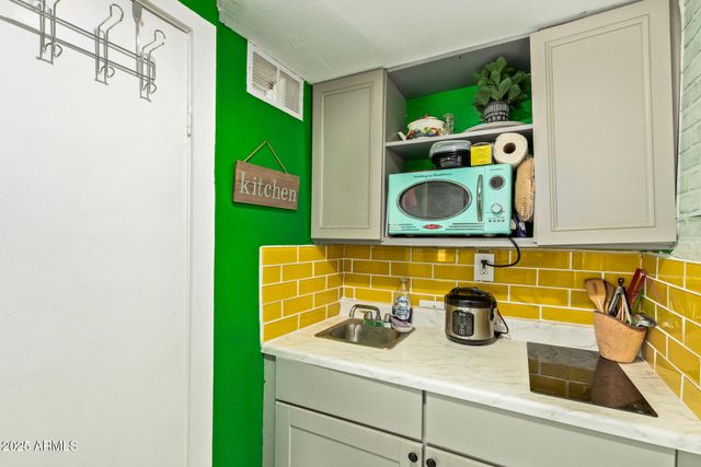 3960 E ASPEN Avenue, Mesa, AZ 85206