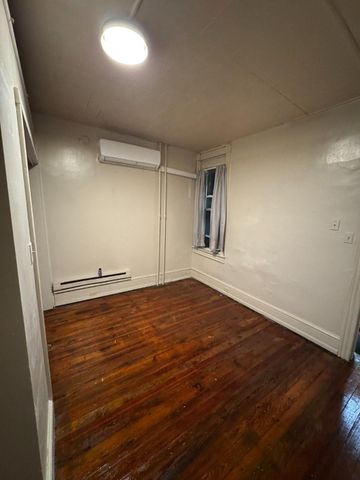 609 E LANCASTER AVE, Reading, PA 19611