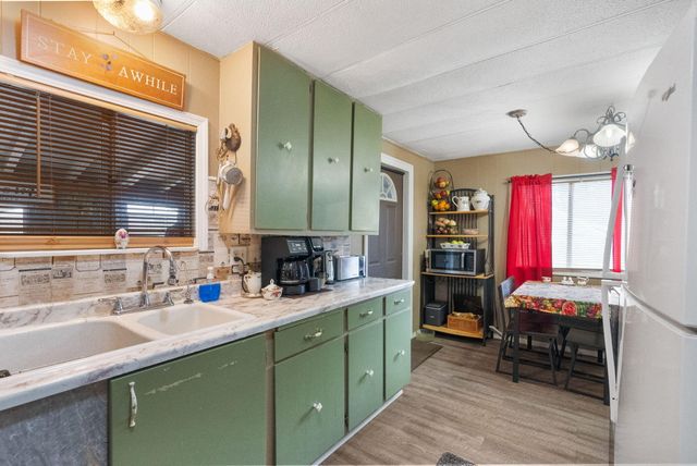 52250 Caribou Rd, La Pine, OR 97739