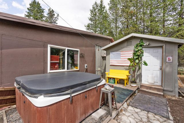 52250 Caribou Rd, La Pine, OR 97739