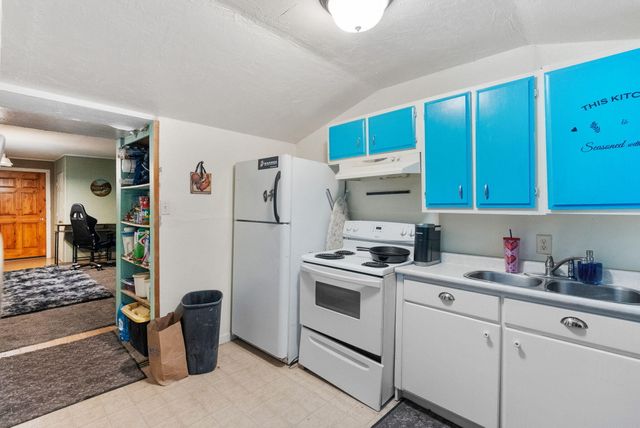 52250 Caribou Rd, La Pine, OR 97739