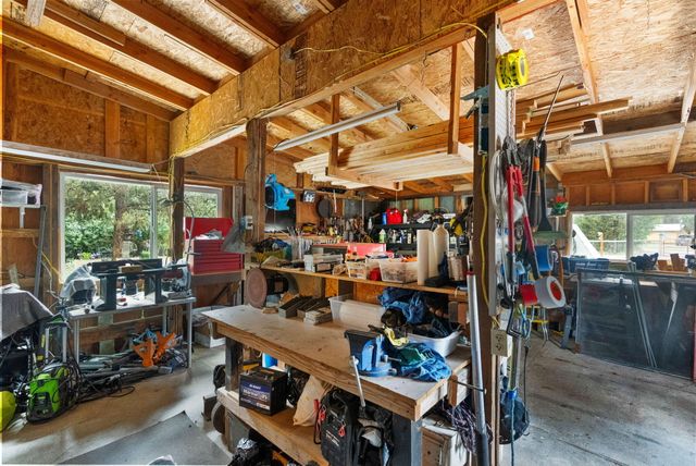 52250 Caribou Rd, La Pine, OR 97739