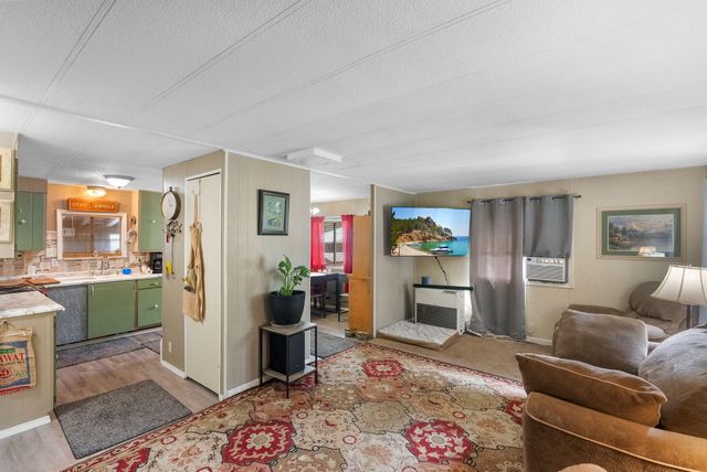 52250 Caribou Rd, La Pine, OR 97739