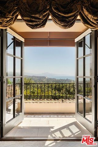 358 Woodley Road, Santa Barbara, CA 93108