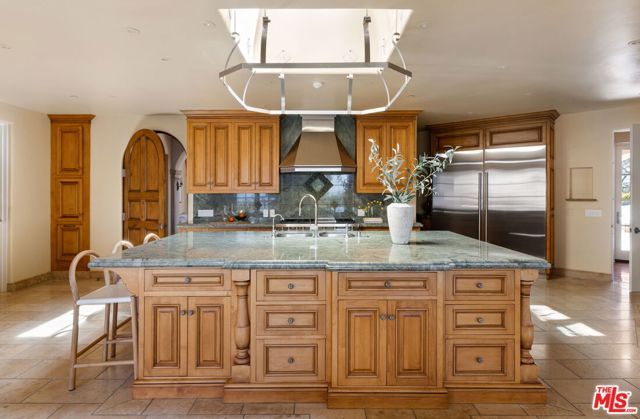 358 Woodley Road, Santa Barbara, CA 93108