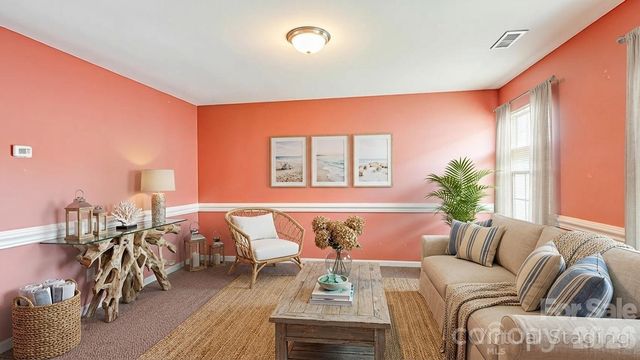 132 Tannin Way, Lexington, NC 27295