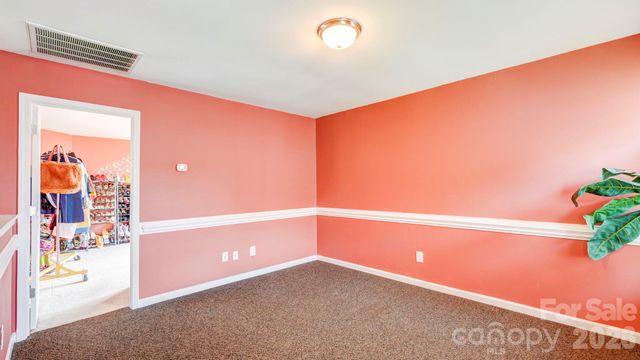 132 Tannin Way, Lexington, NC 27295