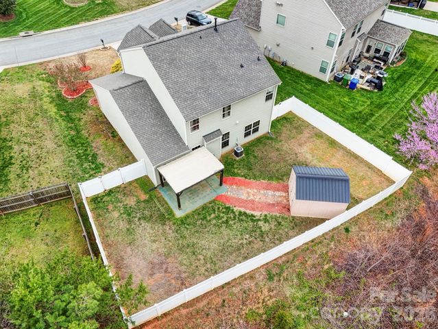 132 Tannin Way, Lexington, NC 27295