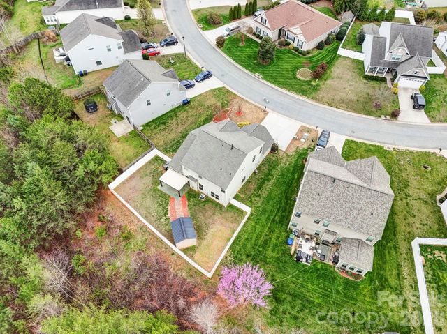 132 Tannin Way, Lexington, NC 27295