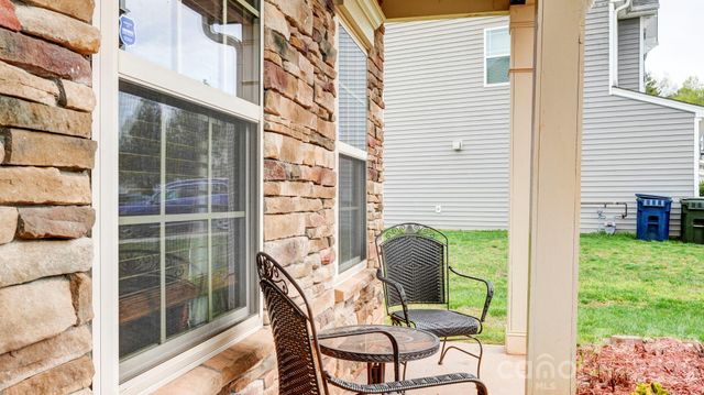 132 Tannin Way, Lexington, NC 27295