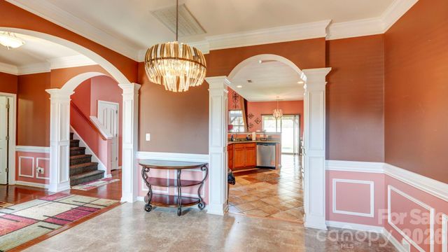 132 Tannin Way, Lexington, NC 27295