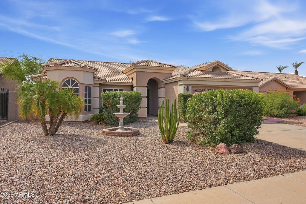 631 W LIBERTY Lane, Gilbert, AZ 85233 — exterior
