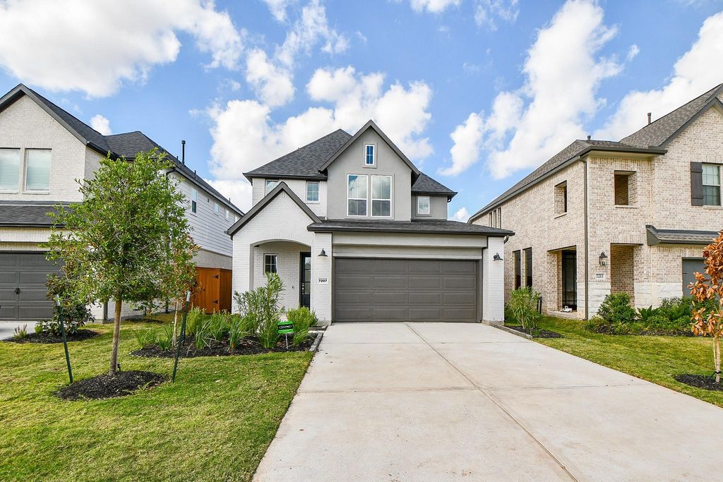 7207 Prairie Heights Drive, Katy, TX 77493