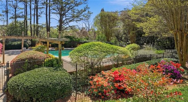 5626 River Heights Crossing SE, Marietta, GA 30067