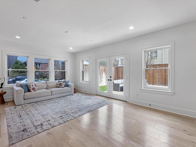 2147 Colquitt Street, Houston, TX 77098