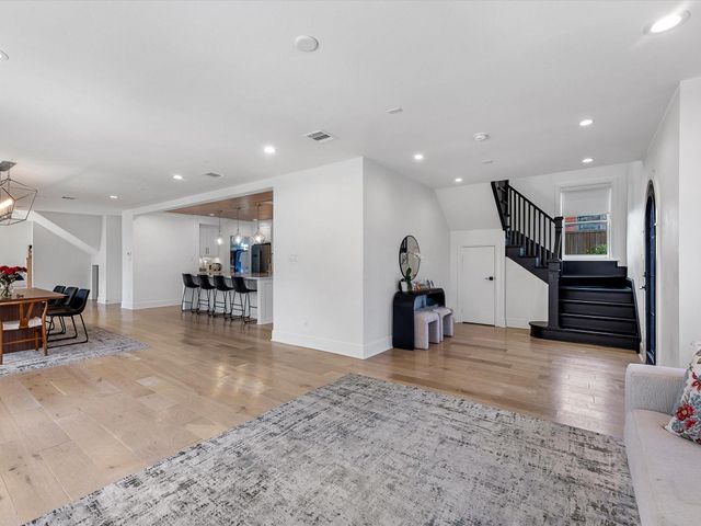 2147 Colquitt Street, Houston, TX 77098