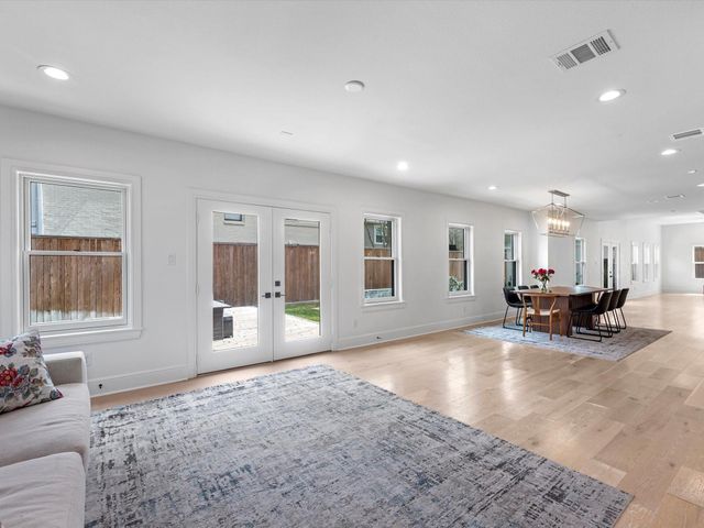 2147 Colquitt Street, Houston, TX 77098