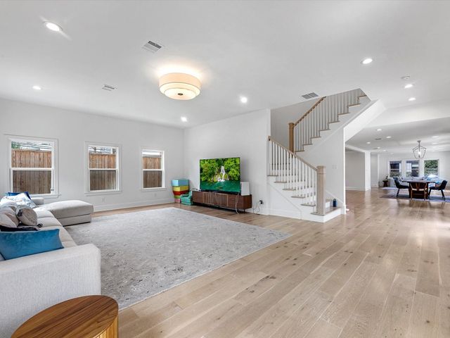 2147 Colquitt Street, Houston, TX 77098