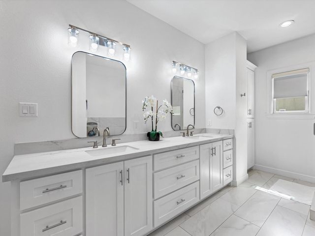 2147 Colquitt Street, Houston, TX 77098