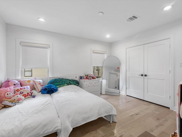 2147 Colquitt Street, Houston, TX 77098