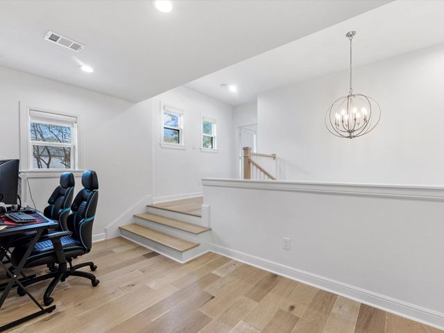 2147 Colquitt Street, Houston, TX 77098