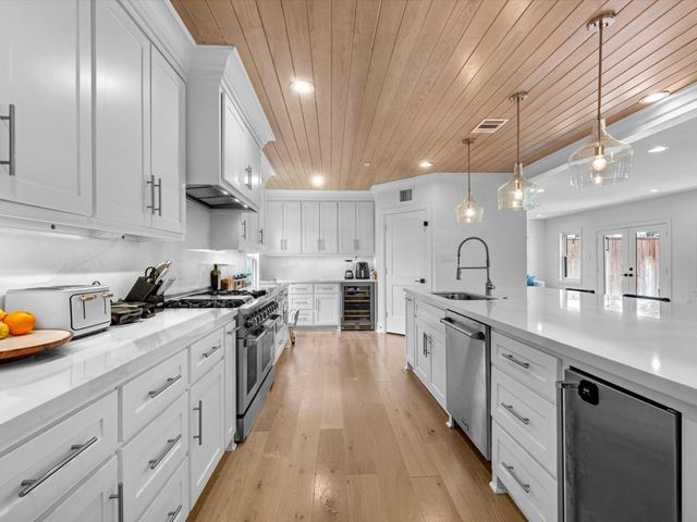 2147 Colquitt Street, Houston, TX 77098