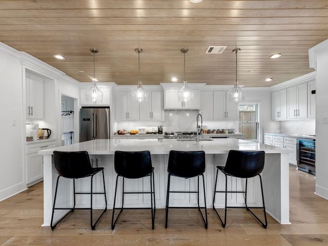 2147 Colquitt Street, Houston, TX 77098