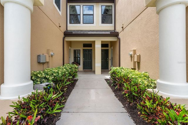 11504 CROWNED SPARROW LANE, Tampa, FL 33626