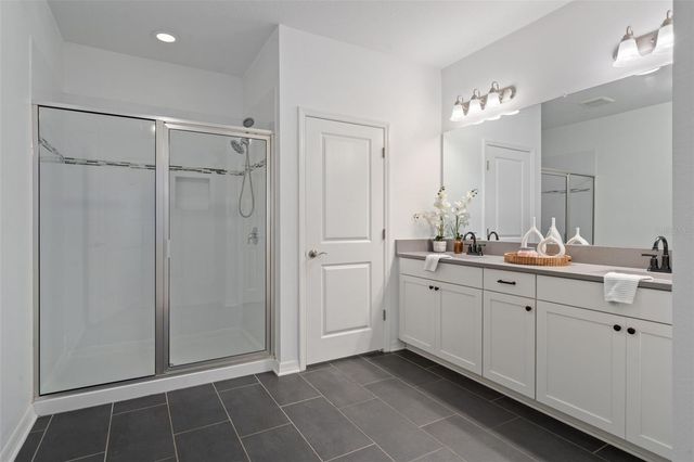 11504 CROWNED SPARROW LANE, Tampa, FL 33626