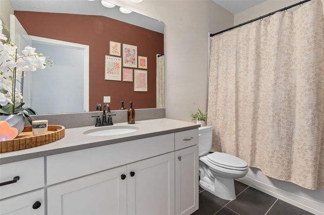 11504 CROWNED SPARROW LANE, Tampa, FL 33626