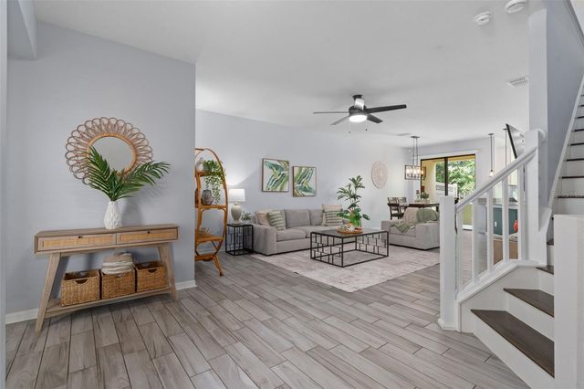 11504 CROWNED SPARROW LANE, Tampa, FL 33626