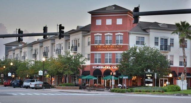 11504 CROWNED SPARROW LANE, Tampa, FL 33626