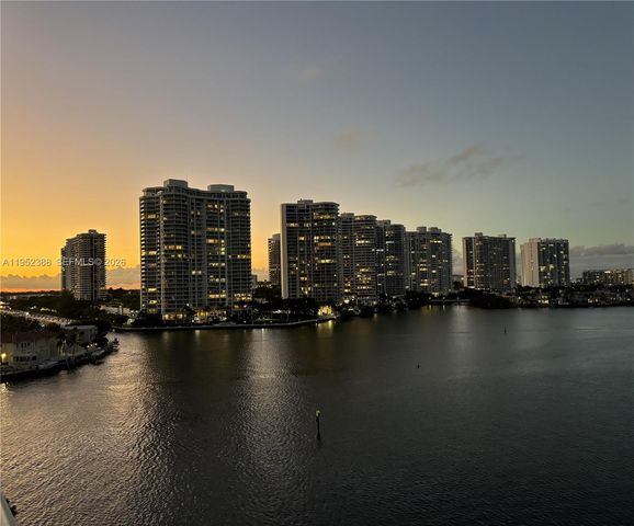 301 174th St 1018, Sunny Isles Beach, FL 33160