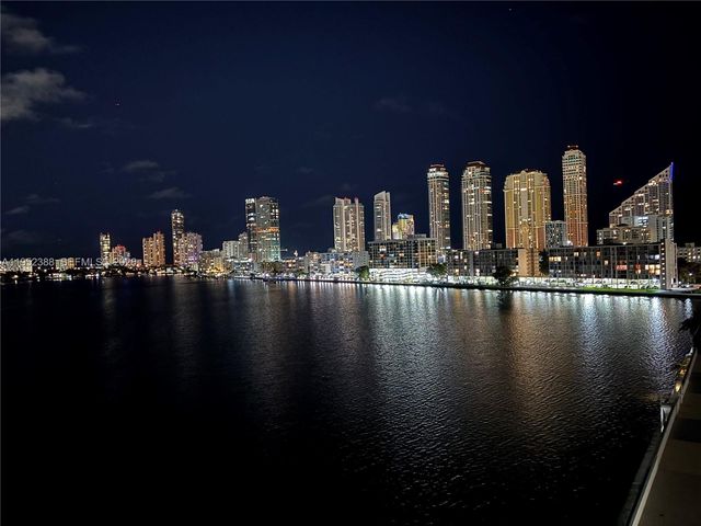 301 174th St 1018, Sunny Isles Beach, FL 33160