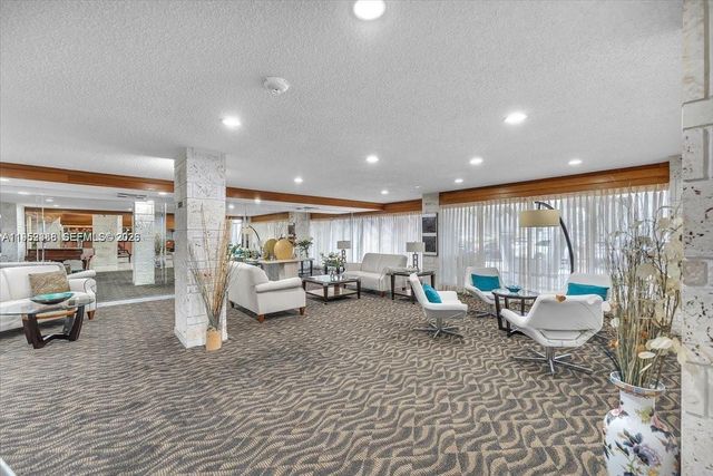 301 174th St 1018, Sunny Isles Beach, FL 33160