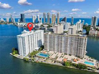 301 174th St 1018, Sunny Isles Beach, FL 33160