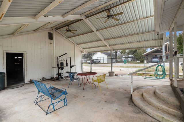 201 N 1st Street, Cranfills Gap, TX 76637