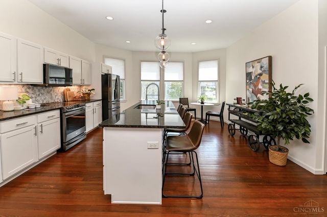 1530 Blair Avenue, Cincinnati, OH 45207