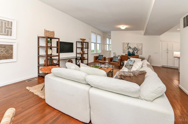 1530 Blair Avenue, Cincinnati, OH 45207