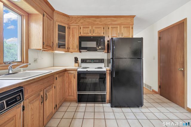 470 Oceanview Terrace, Stratford, CT 06615