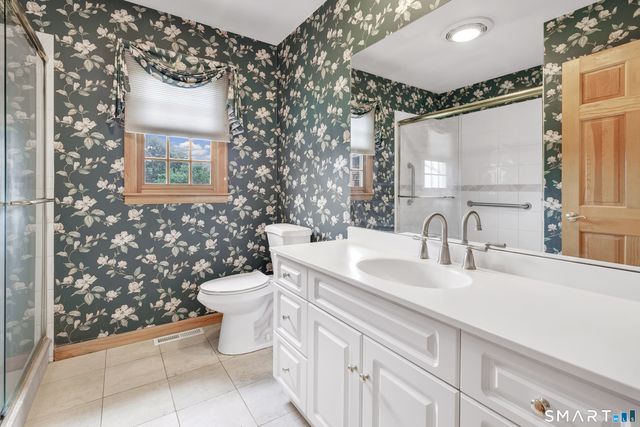 470 Oceanview Terrace, Stratford, CT 06615