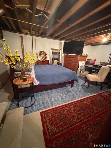 204 Willowcrest Drive, Windsor, CT 06095