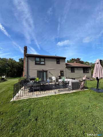 204 Willowcrest Drive, Windsor, CT 06095