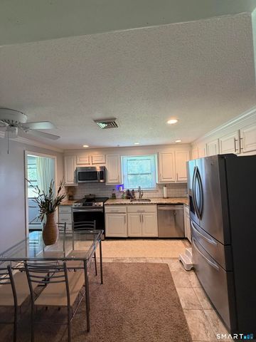 204 Willowcrest Drive, Windsor, CT 06095