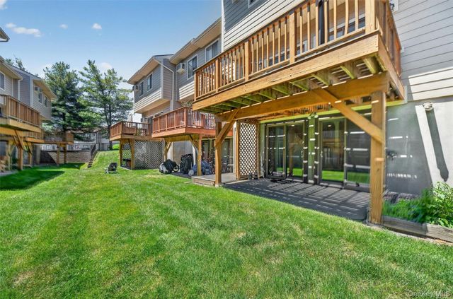6306 Chelsea Cove N, Hopewell Junction, NY 12533