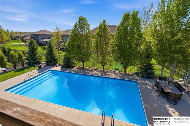 2402 N 178th Street, Omaha, NE 68116