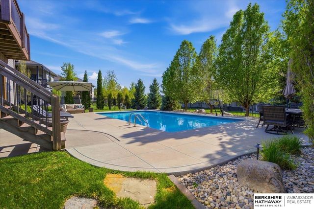 2402 N 178th Street, Omaha, NE 68116